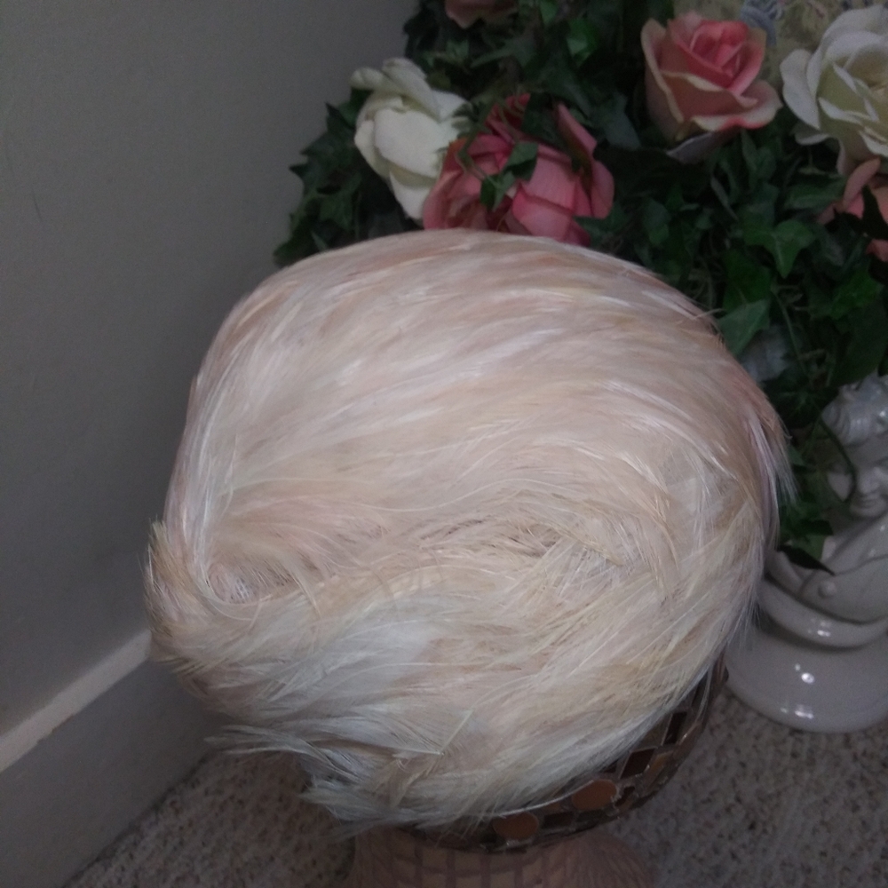 Vintage Pale Pink Feather Fascinator - Picture 4 of 8